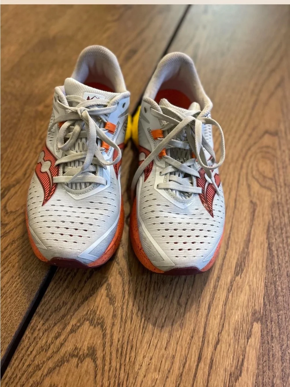 Saucony Endorphin Speed 4 Running Shoes - Picture 3 of 9